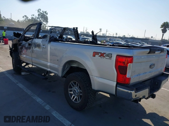 2018 Ford Super Duty F-250 SRW XL with VIN 1FT7W2BT8JEB96659, listed as a IAAI auction lot 41604781 with 1 mi miles. Bid and sale history available at carsss.com. Image 3.