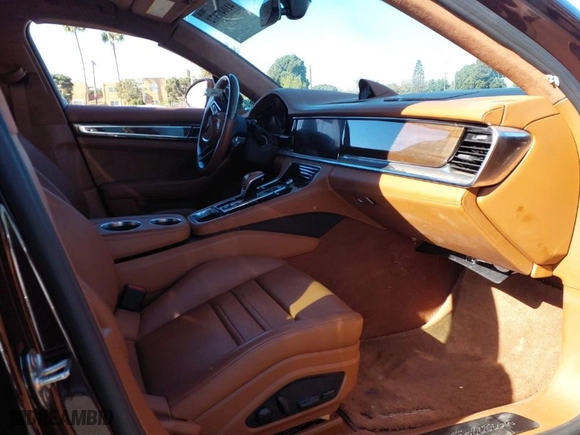 2022 Porsche Panamera with VIN WP0AJ2A73NL102133, listed as a IAAI auction lot 41047372 with 16,545 mi miles. Bid and sale history available at carsss.com. Image 5.