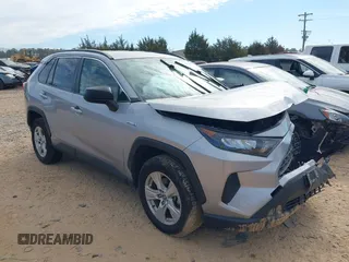 2021 Toyota RAV4 Hybrid LE z VIN JTMLWRFV8MD129136, wystawiony jako IAAI lot #41644636 z przebiegiem 82 253 mil mil oraz . Historia ofert i sprzedaży dostępna na DreamBid. Obrazek 1.