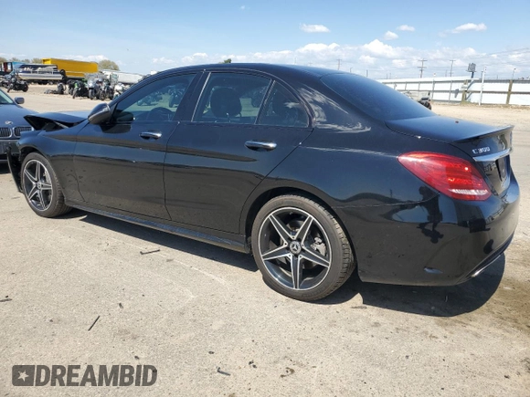 2018 Mercedes-Benz C 300 z VIN WDDWF4KB7JR411882, wystawiony jako Copart lot #54188285 z przebiegiem 52 649 mil mil oraz Szkoda całkowita • Salvage title. Historia ofert i sprzedaży dostępna na DreamBid. Obrazek 2.