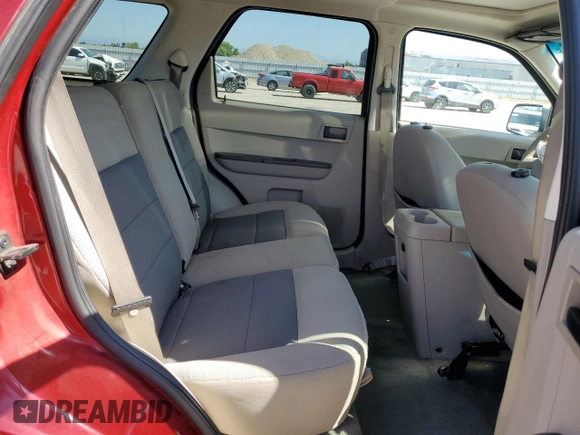 2008 Ford Escape XLT z VIN 1FMCU931X8KC63568, wystawiony jako Copart lot #60337275 z przebiegiem 168 565 mil mil oraz Szkoda całkowita • Salvage title. Historia ofert i sprzedaży dostępna na DreamBid. Obrazek 10.
