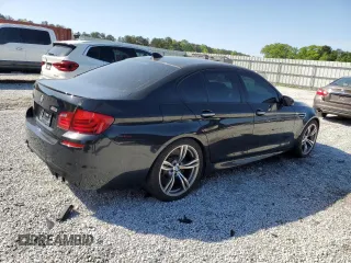 2013 BMW M5 z VIN WBSFV9C55DC772482, wystawiony jako Copart lot #52575345 z przebiegiem 173 513 mil mil oraz Czysty tytuł • Clean title. Historia ofert i sprzedaży dostępna na DreamBid. Obrazek 3.