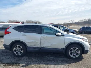 2018 Honda CR-V EX with VIN 2HKRW2H57JH643533, listed as a IAAI auction lot 41655831 with 59,333 mi miles. Bid and sale history available at carsss.com. Image 13.