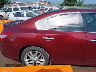2010 Nissan Maxima SV with VIN 1N4AA5AP5AC869905, listed as a IAAI auction lot 42575918 with 111,181 mi miles and . Bid and sale history available at DreamBid. Image 6.