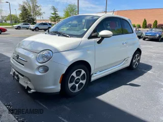 2013 FIAT 500e with VIN 3C3CFFGE8DT751652, listed as a Copart auction lot 88235525 with 76,879 mi miles and Clean Title. Bid and sale history available at carsss.com. Image 2.