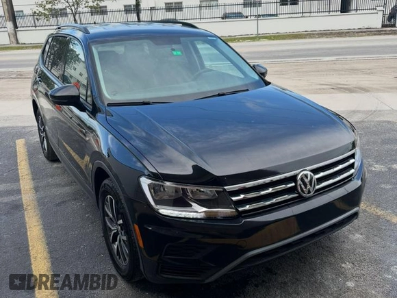 2021 Volkswagen Tiguan S with VIN 3VV1B7AX9MM105997, listed as a Copart auction lot 60985105 with 146,399 mi miles and Clean title. Bid and sale history available at DreamBid. Image 1.