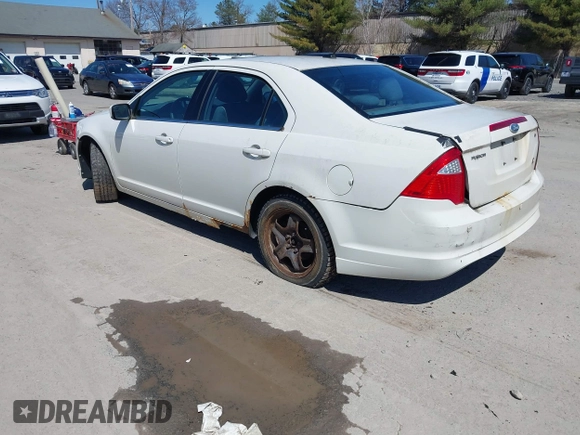 2011 Ford Fusion SE with VIN 3FAHP0HA1BR124685, listed as a IAAI auction lot 41943071 with 279,204 mi miles. Bid and sale history available at carsss.com. Image 3.