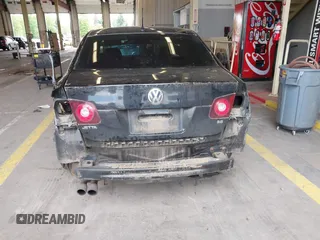 2010 Volkswagen Jetta SE with VIN 3VWRZ7AJ1AM158601, listed as a IAAI auction lot 42272753 with 99,600 mi miles and . Bid and sale history available at DreamBid. Image 14.