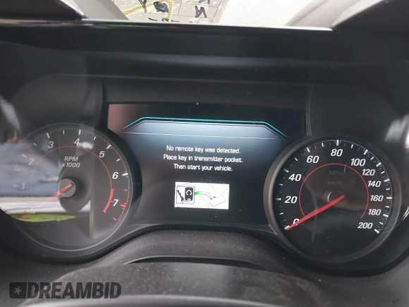 2018 Chevrolet Camaro 2SS z VIN 1G1FG1R77J0170121, wystawiony jako IAAI lot #41757301 z przebiegiem 39 795 mil mil oraz . Historia ofert i sprzedaży dostępna na DreamBid. Obrazek 22.