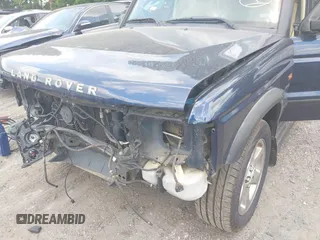 2003 Land Rover Discovery with VIN SALTR16483A787662, listed as a IAAI auction lot 42140472 with 122,446 mi miles and . Bid and sale history available at DreamBid. Image 6.