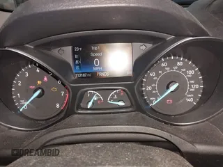 2018 Ford Escape SE z VIN 1FMCU9GD1JUB80500, wystawiony jako IAAI lot #41613294 z przebiegiem 112 187 mil mil oraz . Historia ofert i sprzedaży dostępna na DreamBid. Obrazek 7.