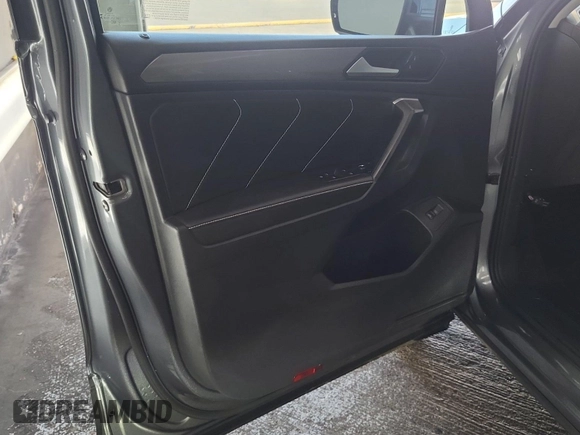2024 Volkswagen Tiguan SE с VIN 3VV3B7AX0RM107010, выставлен на аукционе IAAI как лот 42889810 с пробегом 22 903 миль миль и . История ставок и продаж доступна на DreamBid. Изображение 5.