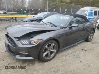 2017 Ford Mustang V6 with VIN 1FATP8EM5H5305551, listed as a Copart auction lot 43912635 with 62,271 mi miles and Salvage Title. Bid and sale history available at carsss.com. Image 1.