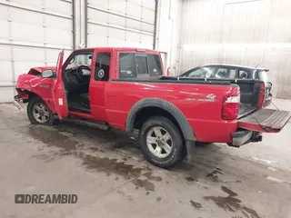 2005 Ford Ranger XLT z VIN 1FTZR45E45PA37107, wystawiony jako IAAI lot #41710069 z przebiegiem Nie podano mil oraz . Historia ofert i sprzedaży dostępna na DreamBid. Obrazek 3.