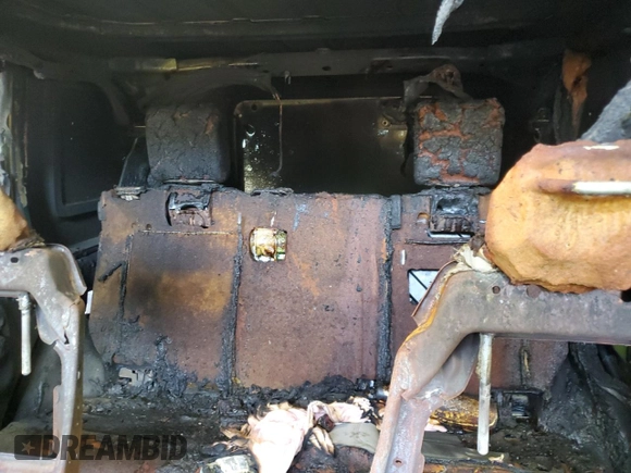 2007 Jeep Wrangler Unlimited X с VIN 1J4GA39167L122826, выставлен на аукционе Copart как лот 62451555 с пробегом Не указан миль и Списание • Salvage title. История ставок и продаж доступна на DreamBid. Изображение 10.