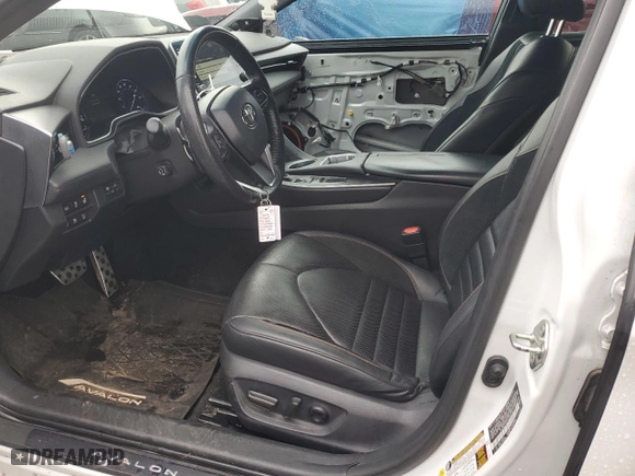 2019 Toyota Avalon XLE with VIN 4T1BZ1FB3KU006475, listed as a Copart auction lot 46095115 with 132,861 mi miles and Salvage Title. Bid and sale history available at carsss.com. Image 7.