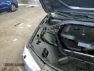 2017 BMW 5 Series 530i xDrive z VIN WBAJA7C38HG904761, wystawiony jako Copart lot #66664135 z przebiegiem 147 425 mil mil oraz Czysty tytuł • Clean title. Historia ofert i sprzedaży dostępna na DreamBid. Obrazek 13.