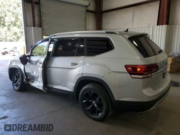 2019 Volkswagen Atlas SE with VIN 1V2DP2CA1KC586530, listed as a Copart auction lot 67574044 with 98,787 mi miles and Salvage title. Bid and sale history available at DreamBid. Image 2.