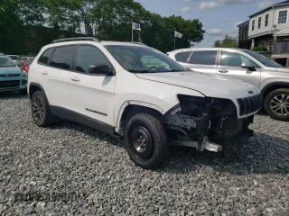 2021 Jeep Cherokee 80th Anniversary с VIN 1C4PJMMN5MD169955, выставлен на аукционе Copart как лот 59273735 с пробегом 40 867 миль миль и Списание • Salvage title. История ставок и продаж доступна на DreamBid. Изображение 4.