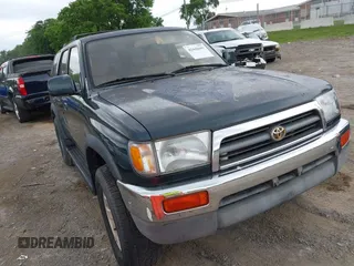 1997 Toyota 4Runner SR5 с VIN JT3HN86R5V0079332, выставлен на аукционе IAAI как лот 42442695 с пробегом 202 696 миль миль и . История ставок и продаж доступна на DreamBid. Изображение 1.