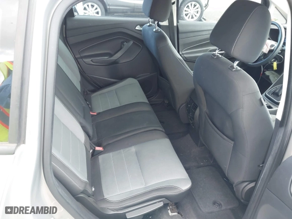 2015 Ford C-Max Hybrid SE with VIN 1FADP5AU5FL120692, listed as a IAAI auction lot 41590616 with 102,381 mi miles. Bid and sale history available at carsss.com. Image 8.