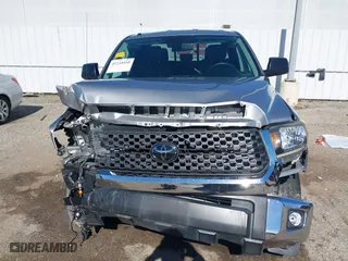 2018 Toyota Tundra 2WD SR with VIN 5TFRM5F11JX131505, listed as a IAAI auction lot 41244160 with 73,799 mi miles. Bid and sale history available at carsss.com. Image 12.