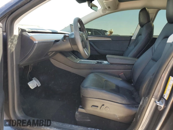 2022 Tesla Model Y Performance z VIN 7SAYGDEF5NF574382, wystawiony jako Copart lot #48531565 z przebiegiem 35 165 mil mil oraz Szkoda całkowita • Salvage title. Historia ofert i sprzedaży dostępna na DreamBid. Obrazek 7.