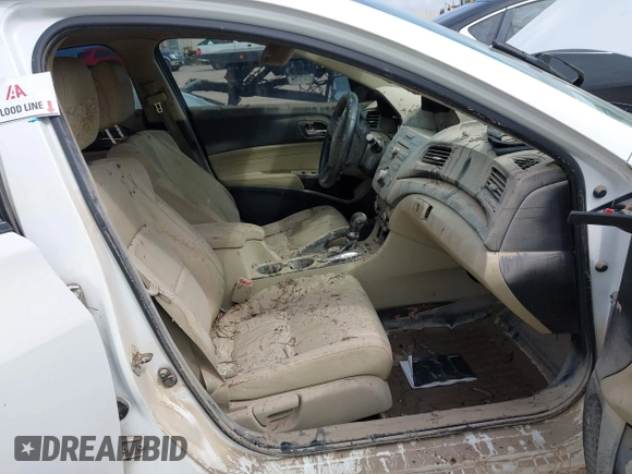 2016 Acura ILX with VIN 19UDE2F3XGA016695, listed as a IAAI auction lot 42632444 with 157,219 mi miles and . Bid and sale history available at DreamBid. Image 5.