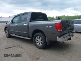 2005 Nissan Titan SE with VIN 1N6BA07B25N536128, listed as a IAAI auction lot 35204423 with Not Provided miles. Bid and sale history available at carsss.com. Image 3.