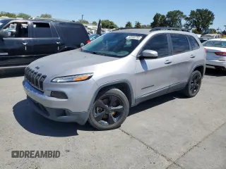 2018 Jeep Cherokee Latitude with VIN 1C4PJLCB2JD539935, listed as a Copart auction lot 60900755 with 139,071 mi miles and Clean title. Bid and sale history available at DreamBid. Image 1.