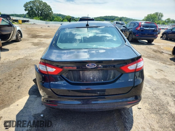 2015 Ford Fusion SE z VIN 3FA6P0H77FR298519, wystawiony jako Copart lot #61187465 z przebiegiem Nie podano mil oraz Nie do naprawy • Non repairable. Historia ofert i sprzedaży dostępna na DreamBid. Obrazek 6.