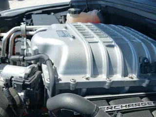 2021 Jeep Grand Cherokee Trackhawk z VIN 1C4RJFN95MC843131, wystawiony jako IAAI lot #42688185 z przebiegiem 16 391 mil mil oraz . Historia ofert i sprzedaży dostępna na DreamBid. Obrazek 19.