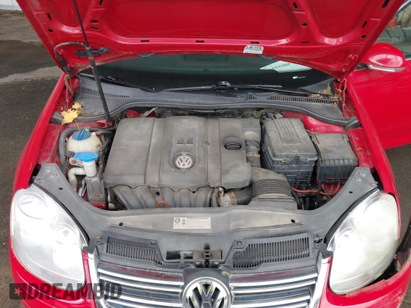 2010 Volkswagen Jetta SE z VIN 3VWRZ7AJ9AM035046, wystawiony jako IAAI lot #42448683 z przebiegiem 134 607 mil mil oraz . Historia ofert i sprzedaży dostępna na DreamBid. Obrazek 10.