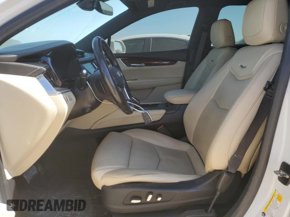 2018 Cadillac XT5 Luxury AWD z VIN 1GYKNDRS9JZ183136, wystawiony jako Copart lot #51107245 z przebiegiem 151 328 mil mil oraz Czysty tytuł • Clean title. Historia ofert i sprzedaży dostępna na DreamBid. Obrazek 7.