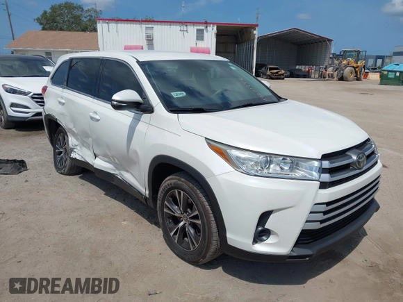 2019 Toyota Highlander LE z VIN 5TDZARFH0KS060236, wystawiony jako IAAI lot #42201282 z przebiegiem 66 647 mil mil oraz . Historia ofert i sprzedaży dostępna na DreamBid. Obrazek 1.