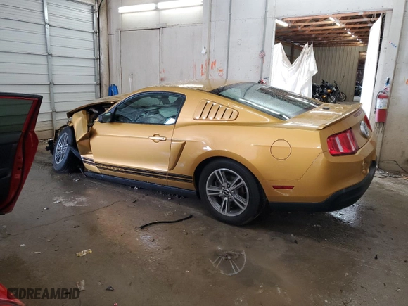 2010 Ford Mustang V6 with VIN 1ZVBP8AN8A5147746, listed as a Copart auction lot 50035335 with 46,404 mi miles and Salvage Title. Bid and sale history available at carsss.com. Image 2.
