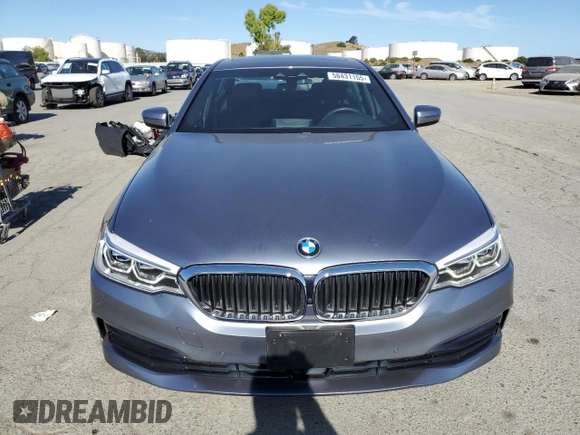 2019 BMW 5 Series 530i z VIN WBAJA5C59KBX87315, wystawiony jako Copart lot #58431155 z przebiegiem 21 667 mil mil oraz Szkoda całkowita • Salvage title. Historia ofert i sprzedaży dostępna na DreamBid. Obrazek 5.