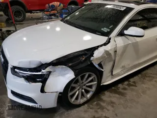 2015 Audi A5 Premium Plus z VIN WAUMFAFR6FA001391, wystawiony jako Copart lot #64658062 z przebiegiem 131 121 mil mil oraz . Historia ofert i sprzedaży dostępna na DreamBid. Obrazek 9.