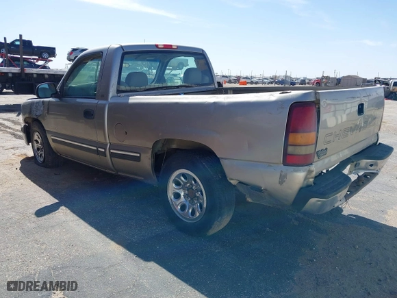 2000 Chevrolet Silverado 1500 with VIN 1GCEC14W4YZ141940, listed as a IAAI auction lot 41702750 with 1 mi miles. Bid and sale history available at carsss.com. Image 3.