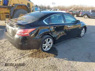 2013 Nissan Altima SV with VIN 1N4BL3AP1DN536533, listed as a IAAI auction lot 41749463 with 110,261 mi miles and . Bid and sale history available at DreamBid. Image 4.