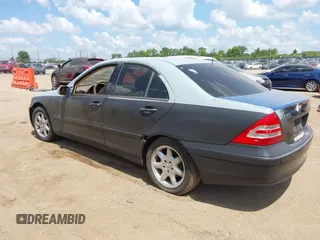 2002 Mercedes-Benz C 230/260/280/320 with VIN WDBRF61J22F160864, listed as a IAAI auction lot 42626253 with 197,552 mi miles and . Bid and sale history available at DreamBid. Image 3.