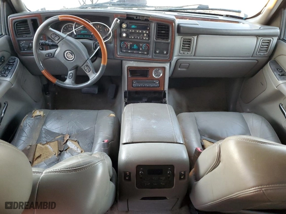 2004 Cadillac Escalade with VIN 1GYEK63N24R150343, listed as a Copart auction lot 84471004 with 247,423 mi miles and Salvage Title. Bid and sale history available at carsss.com. Image 8.