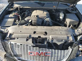 2013 GMC Yukon SLT with VIN 1GKS1CE06DR319554, listed as a Copart auction lot 85426204 with 177,526 mi miles and Salvage Title. Bid and sale history available at carsss.com. Image 13.