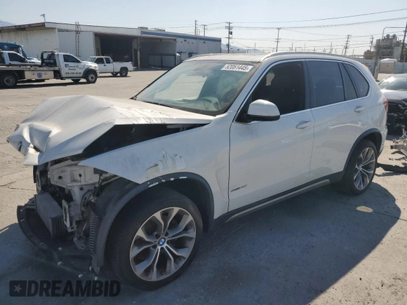2017 BMW X5 sDrive35i with VIN 5UXKR2C30H0X07142, listed as a Copart auction lot 52051445 with 43,520 mi miles and Salvage Title. Bid and sale history available at carsss.com. Image 1.