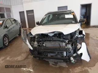 2019 Nissan Kicks SR with VIN 3N1CP5CU7KL538238, listed as a IAAI auction lot 41688621 with 40,142 mi miles. Bid and sale history available at carsss.com. Image 12.