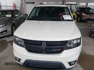 2019 Dodge Journey SE z VIN 3C4PDCBB6KT837425, wystawiony jako IAAI lot #42481512 z przebiegiem 83 382 mil mil oraz . Historia ofert i sprzedaży dostępna na DreamBid. Obrazek 12.