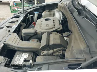 2018 Hyundai Santa Fe 2.4L с VIN 5XYZU3LB3JG521526, выставлен на аукционе IAAI как лот 43433382 с пробегом 152 194 миль миль и . История ставок и продаж доступна на DreamBid. Изображение 19.