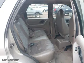 2001 Ford Escape XLS with VIN 1FMYU01141KA46852, listed as a IAAI auction lot 41616606 with 225,752 mi miles. Bid and sale history available at carsss.com. Image 8.