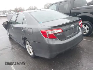 2012 Toyota Camry L with VIN 4T1BF1FK8CU069937, listed as a IAAI auction lot 41855920 with 132,842 mi miles. Bid and sale history available at carsss.com. Image 3.