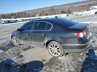 2009 Volkswagen Passat Komfort z VIN WVWJK73C79P056163, wystawiony jako Copart lot #42095525 z przebiegiem 132 709 mil mil oraz Szkoda całkowita • Salvage title. Historia ofert i sprzedaży dostępna na DreamBid. Obrazek 2.